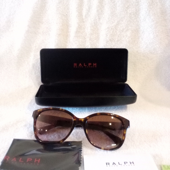 Ralph Lauren RA5191 Sunglasses – Tortoise with Brown Gradient Lenses, 55mm